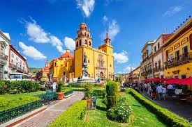 An old cathedral in downtown Guanajuato
